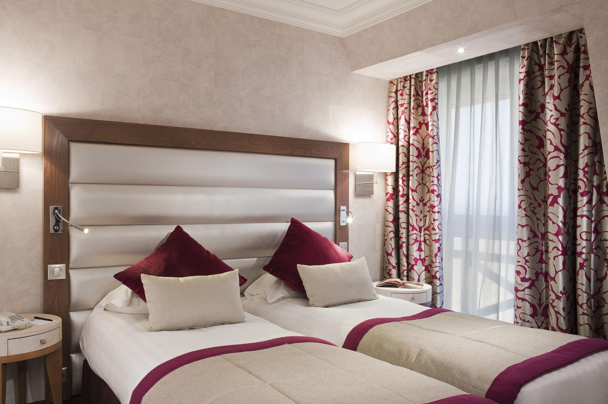 Hotel Grand Des Thermes 5*
