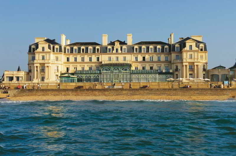 Hotel Grand Des Thermes 5*